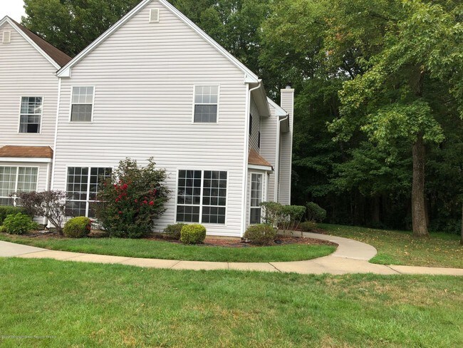 Building Photo - 76 Foxwood Pl