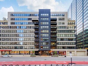 Building Photo - 130 S Canal St
