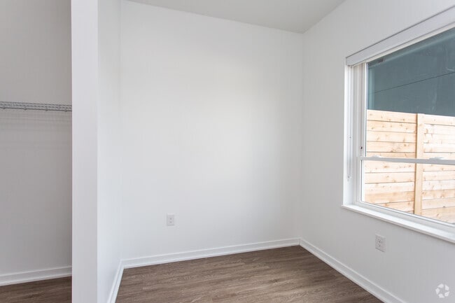 1BR, 1BA - 450 SF - Stella - Harlow on Main