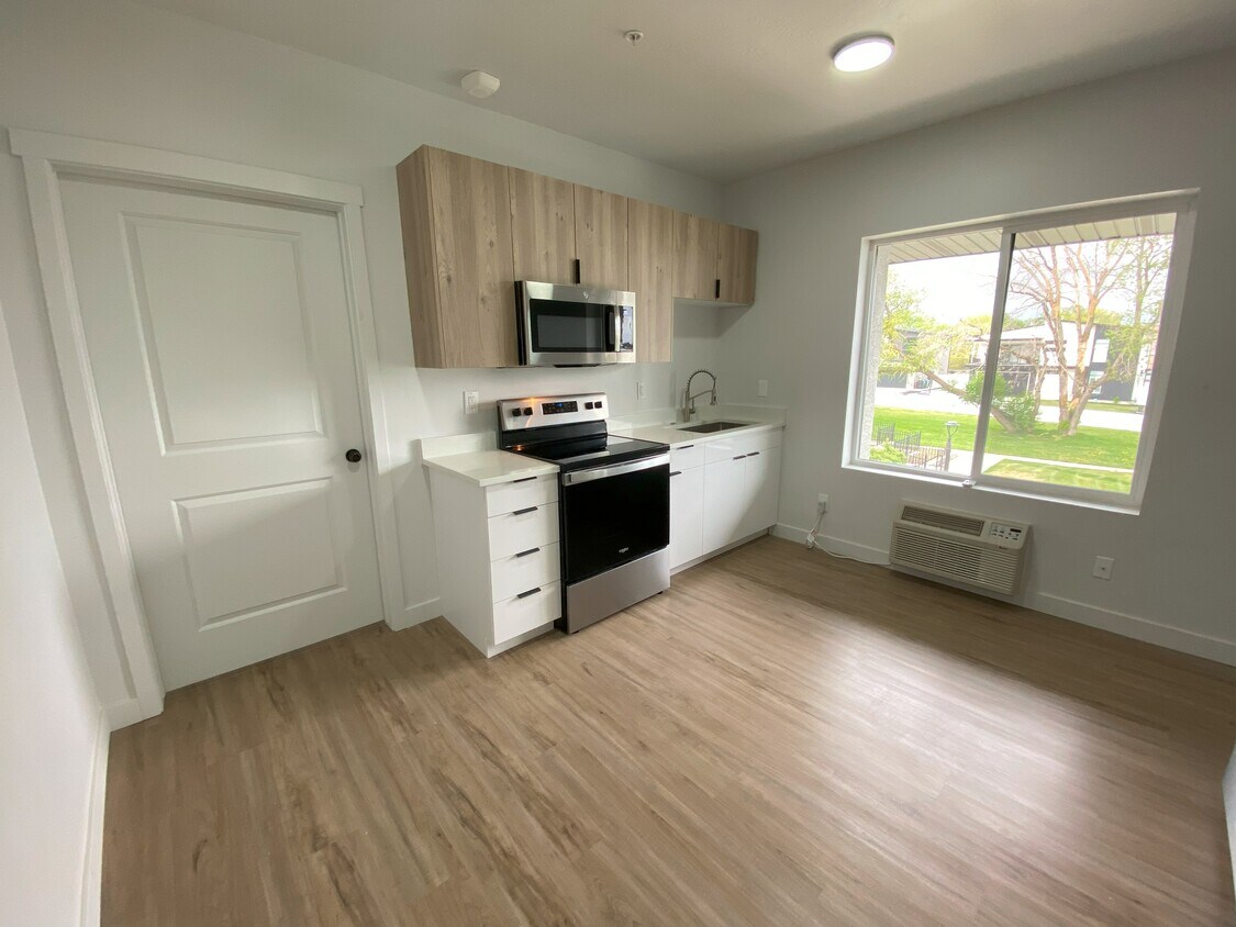 Primary Photo - One Month Free Rent!