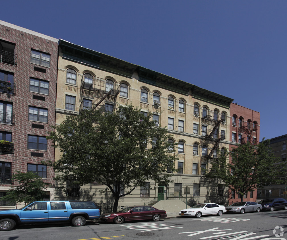 Primary Photo - 127 Edgecombe Ave