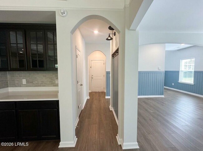 Foto del edificio - 170 Thistle Ln
