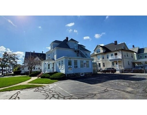 Foto principal - 839 Washington St