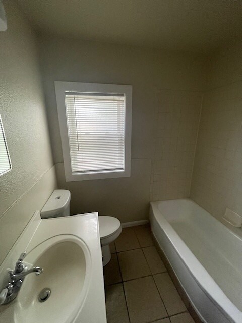 Foto del edificio - 5923 E 24th St