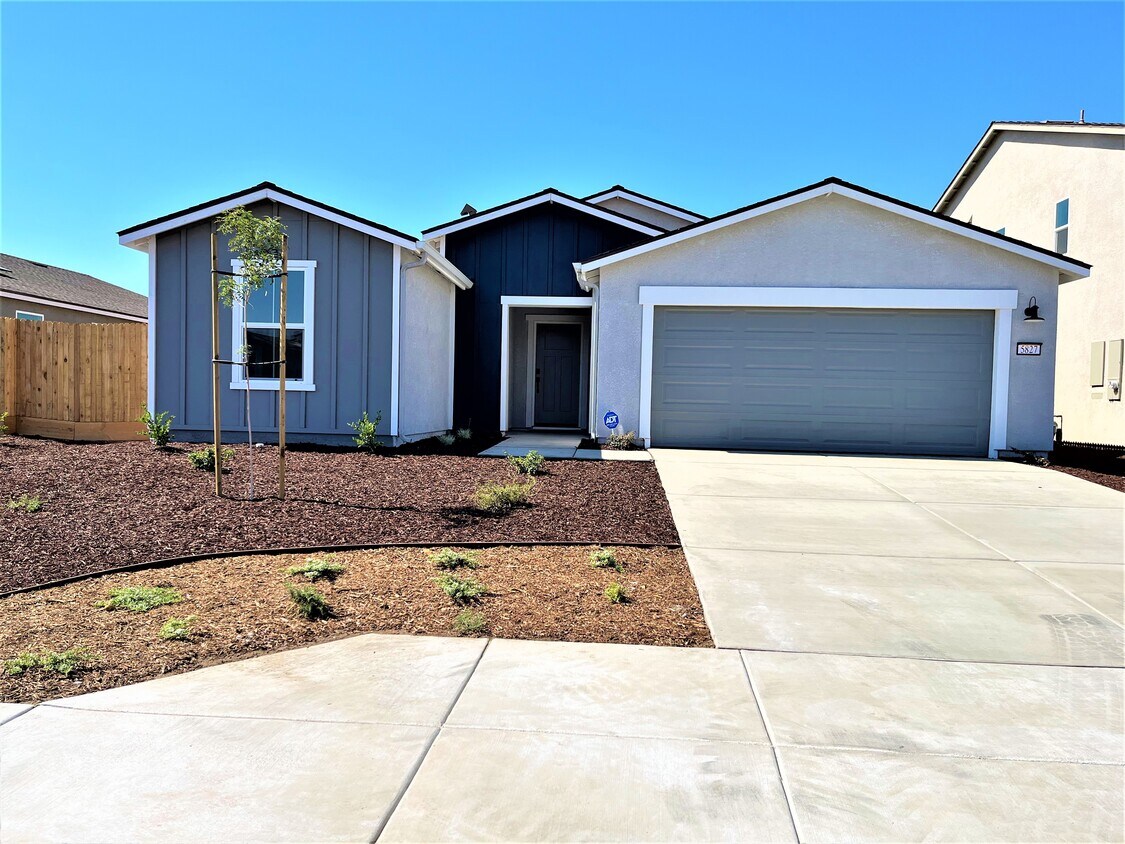 Foto principal - 5827 Vespucci Ave