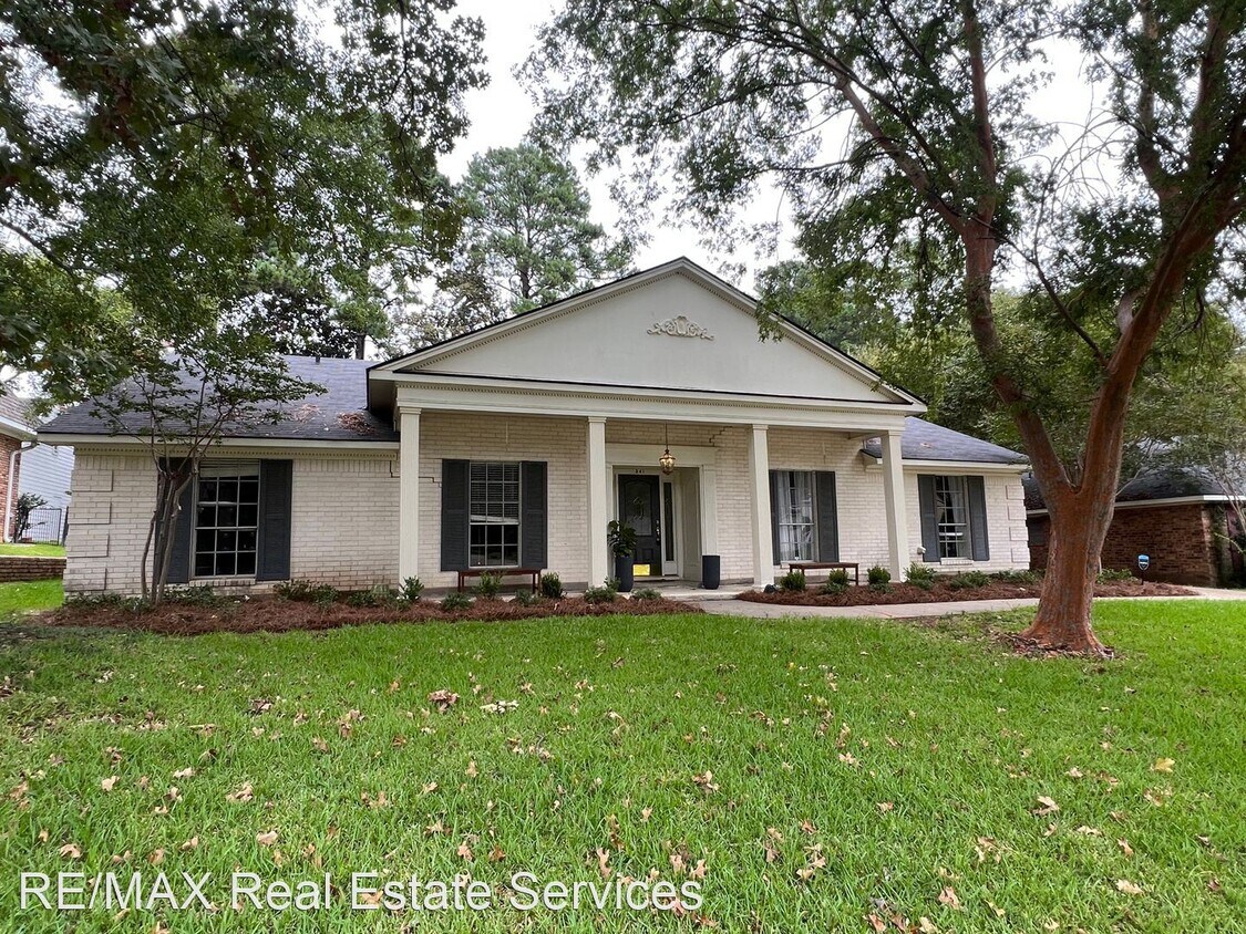Primary Photo - 4 br, 3 bath House - 541 Dunmoreland Drive