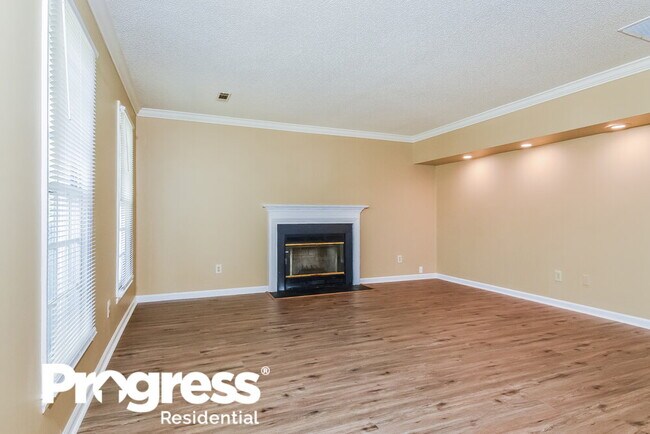 Building Photo - 107 Patio Ct