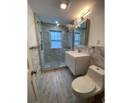 Foto del edificio - 1123-1125 Boylston St