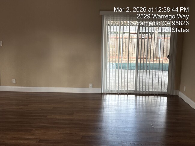 Foto del edificio - Beautiful 4 bedroom home