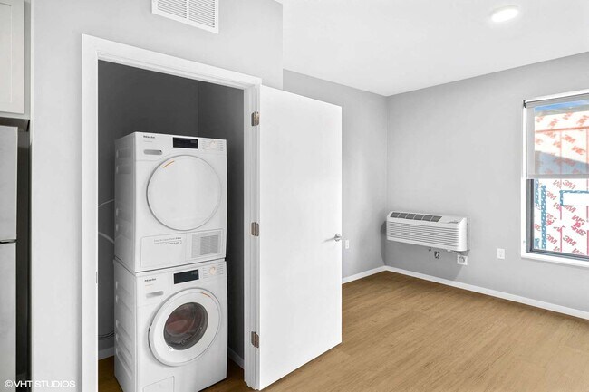 Interior Photo - Lago Apartments