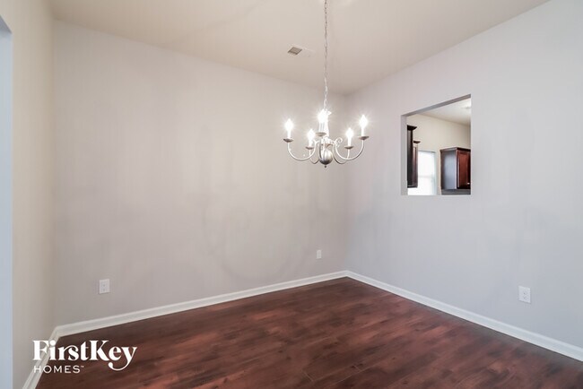 Foto del edificio - 181 Daisy Cir