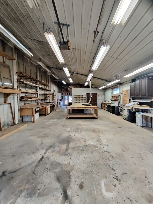Foto del edificio - 15226 Creek Rd