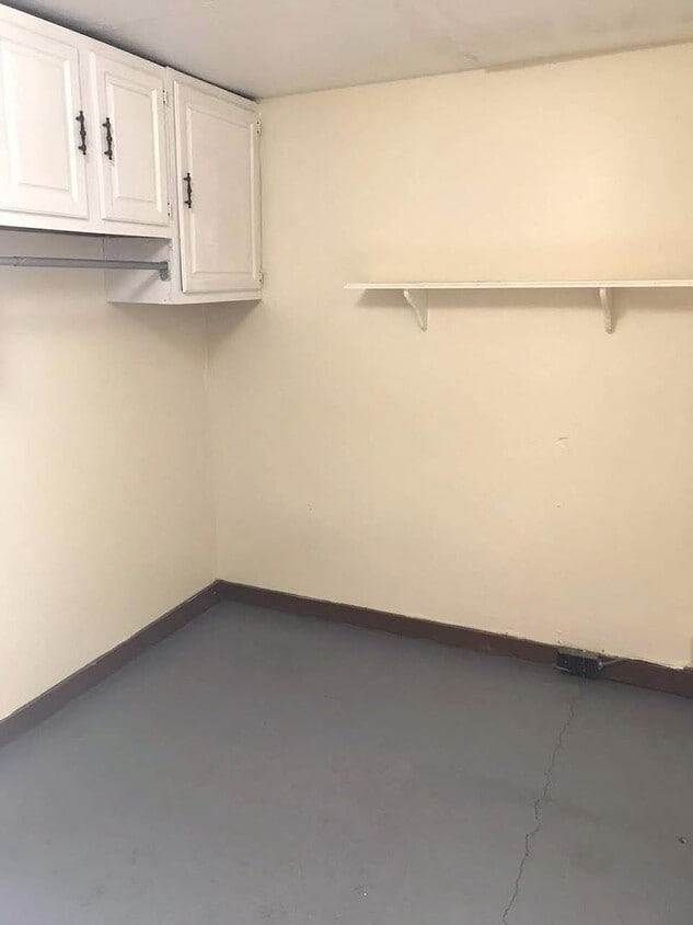 Primary Photo - 4 bedrooms