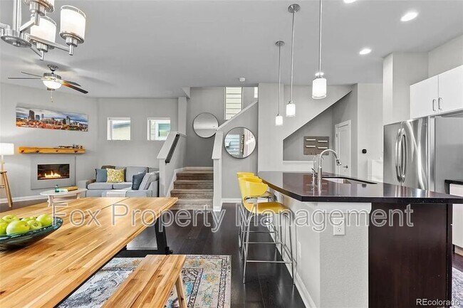 Building Photo - 6771 Raritan Dr