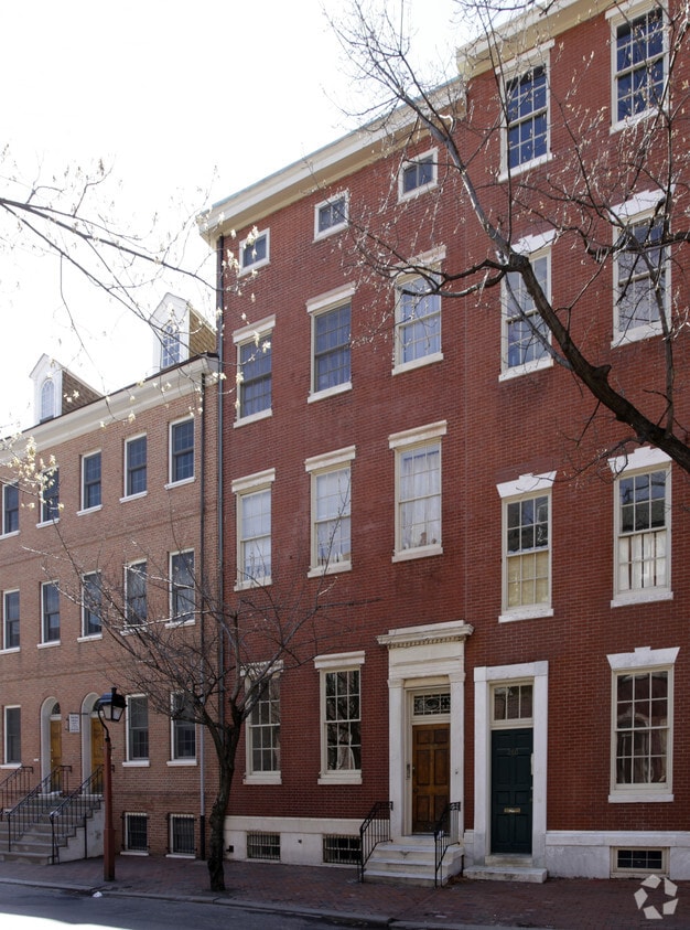 Building Photo - 262 S 4th St