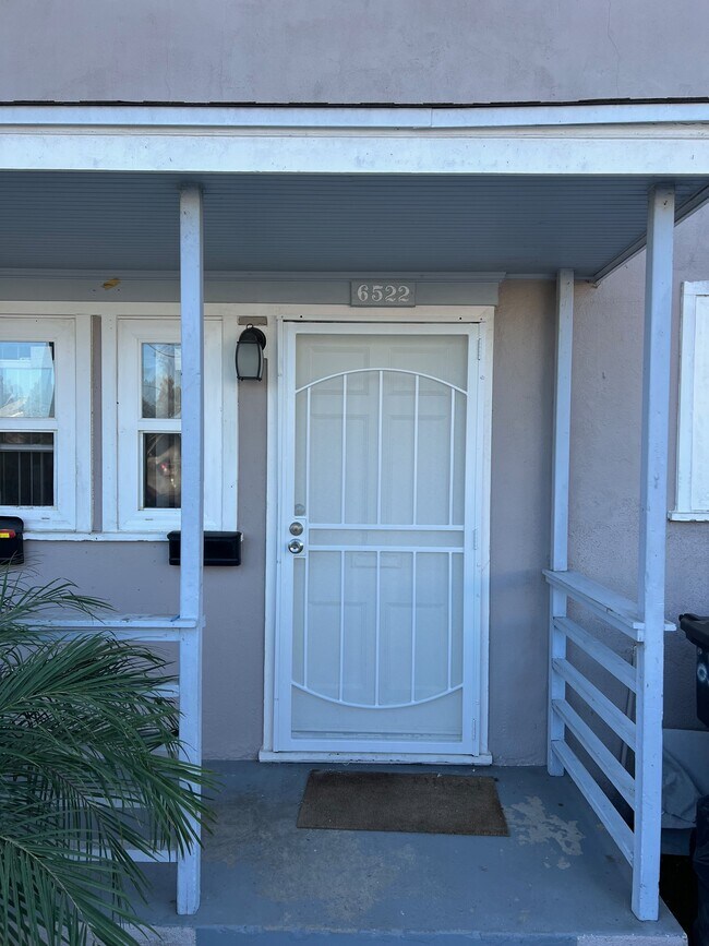 Foto del edificio - 6546 Kelly St