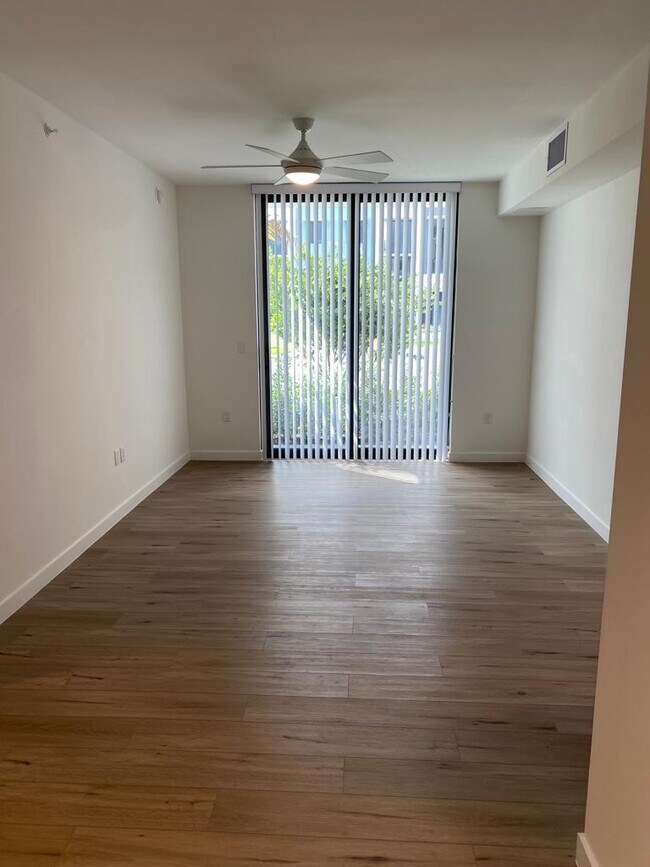 Building Photo - 7210 W 4th Ave