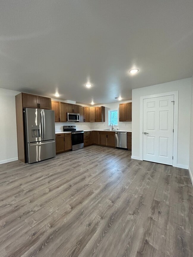 Building Photo - 2652 Roseanne Ct