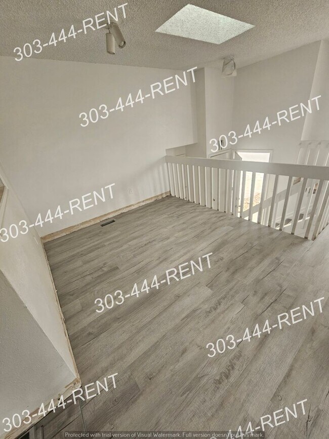Foto del edificio - Beautifully Updated 4 Bed 2 Bath home in Denver