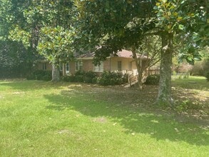 Building Photo - 515 Lee Rd 852