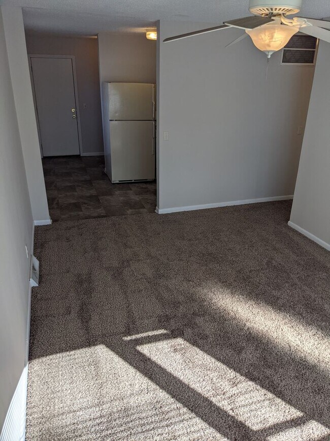 Foto del edificio - 302 Proctor Ln