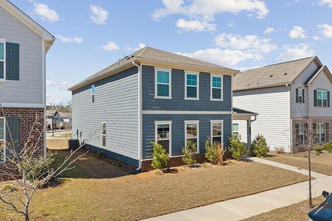 Foto del edificio - 469 Golden Eagle Pkwy