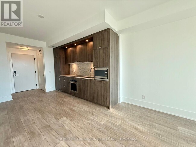 Photo du bâtiment - 115 Denison Ave