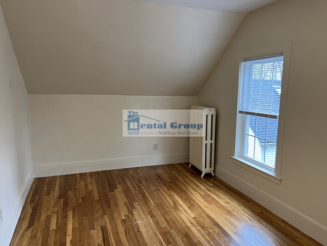 Building Photo - 17 Grove Street Pl