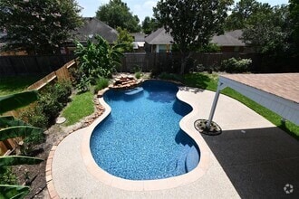 Building Photo - 22510 Holly Lake Dr