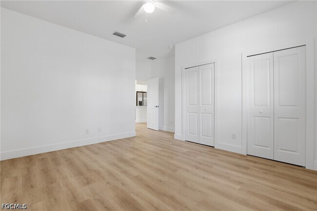 Foto del edificio - 4719 28th St SW