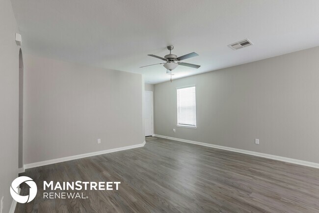 Building Photo - 23123 Bellini Dr