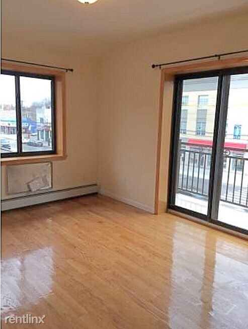Building Photo - 2 br, 2 bath  - 7707 Parsons Blvd 3rd floor