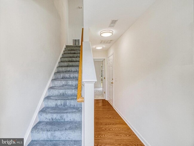 Building Photo - 23078 Fontwell Square