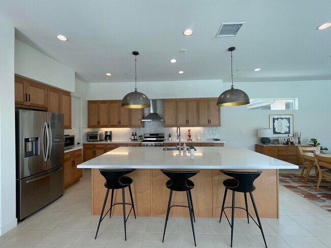 Foto del edificio - 80325 Champions Wy