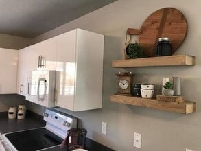 Building Photo - 1700 Sandhill Rd