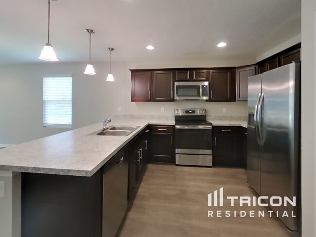 Building Photo - 1312 Sarahs Landing Dr