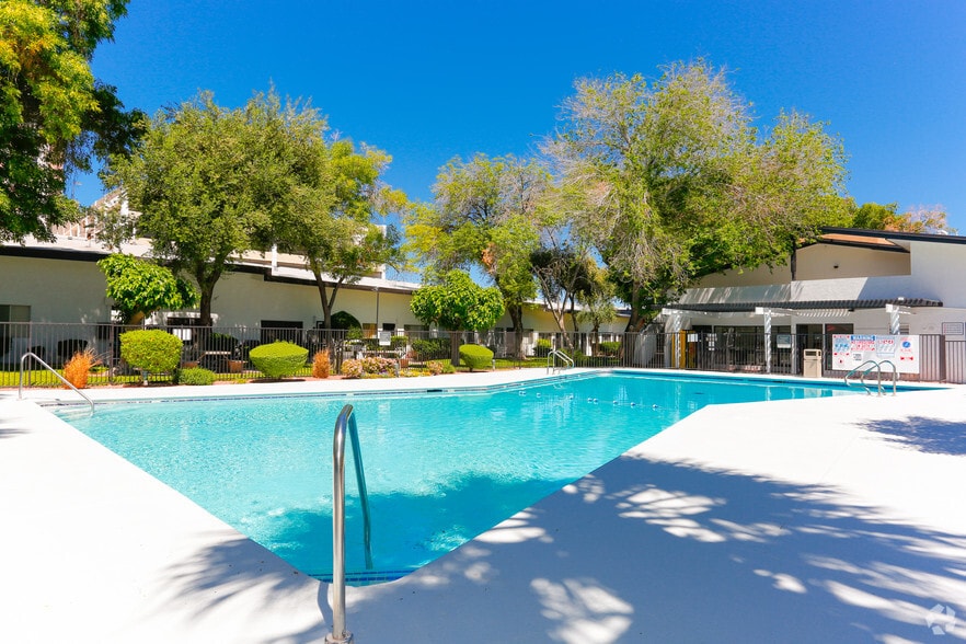 The Diplomat Apartments