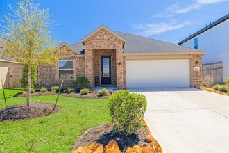 Building Photo - 31535 Beacon Cove Trl