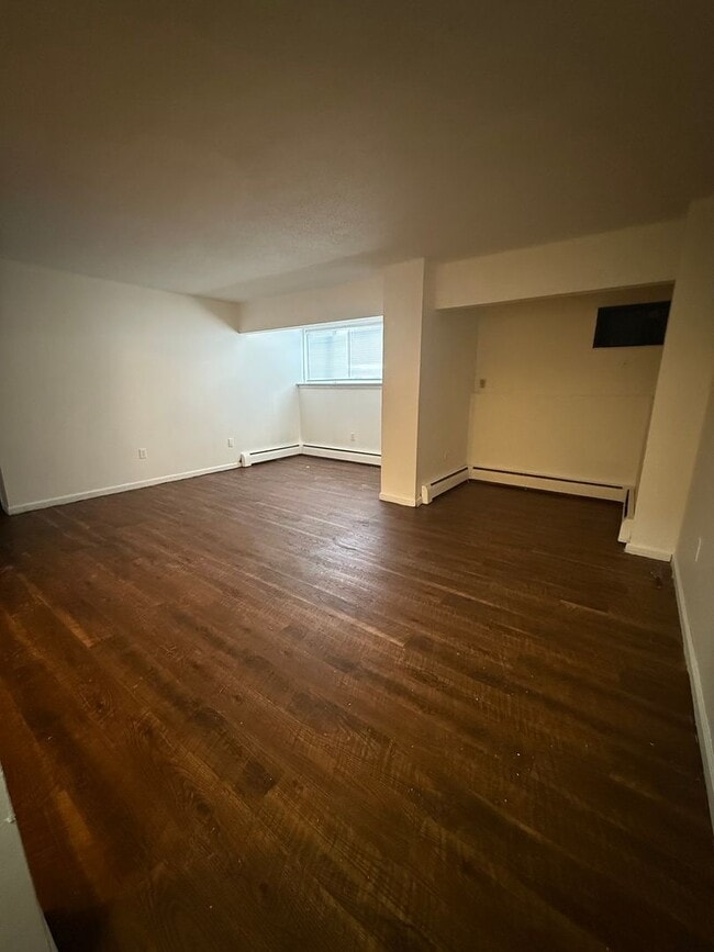 Building Photo - 44-46 Capitol Avenue