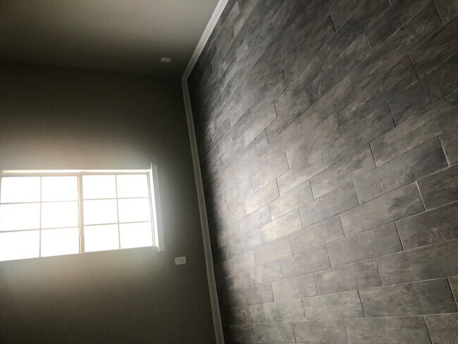 Foto del edificio - 8702 White Rock Ln