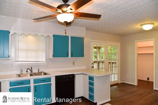 Foto del edificio - 3 br, 2 bath House - 2815 Ridgeway Road