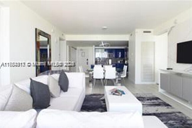 Foto del edificio - 3101 Bayshore Dr