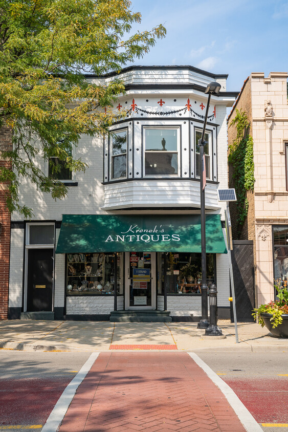 Foto principal - 7501 Madison St
