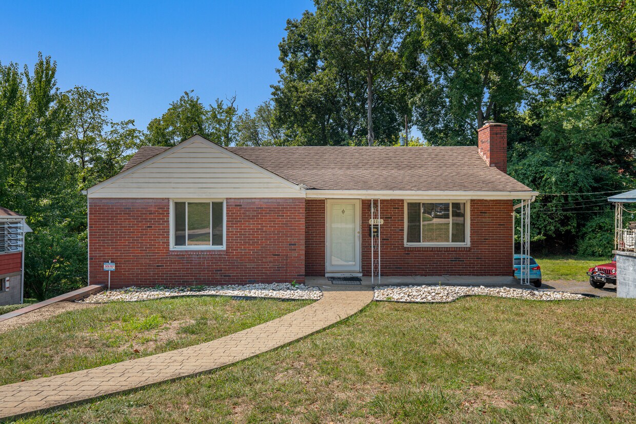 Primary Photo - 5116 Cherryvale Dr