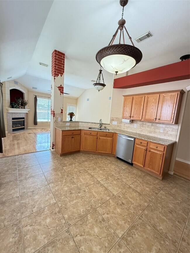 Foto del edificio - 17307 Stratford Green Dr