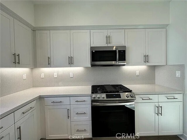 Foto del edificio - 2317 W Broadway