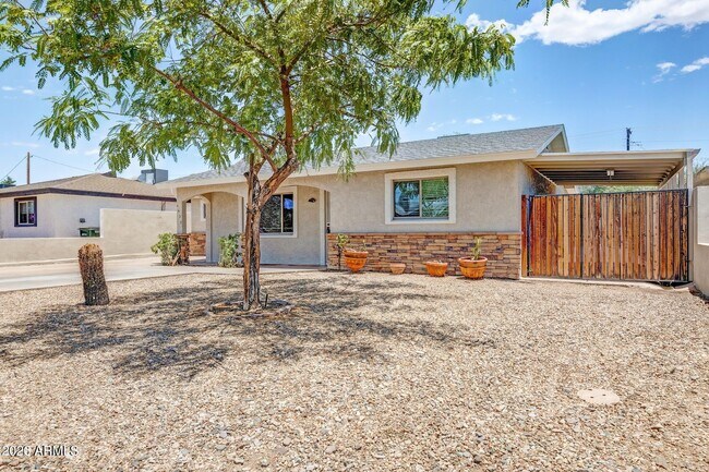 Foto del edificio - 6623 N 19th St