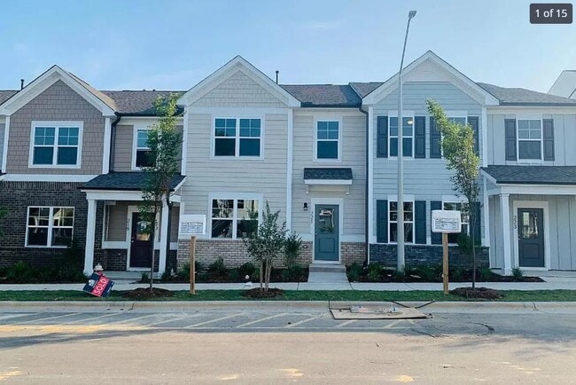 Foto del edificio - 205 Parker Sta Ave