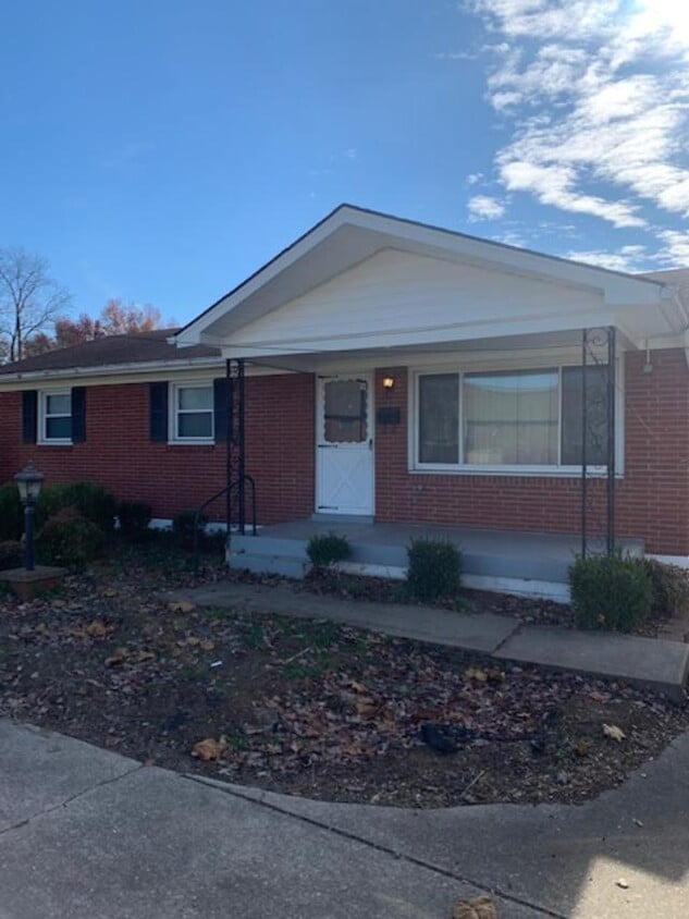 Primary Photo - 5320 Greenwood Rd