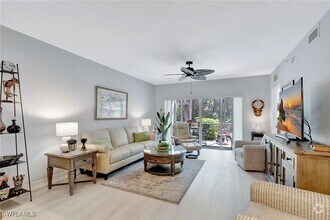 Building Photo - 7811 Regal Heron Cir